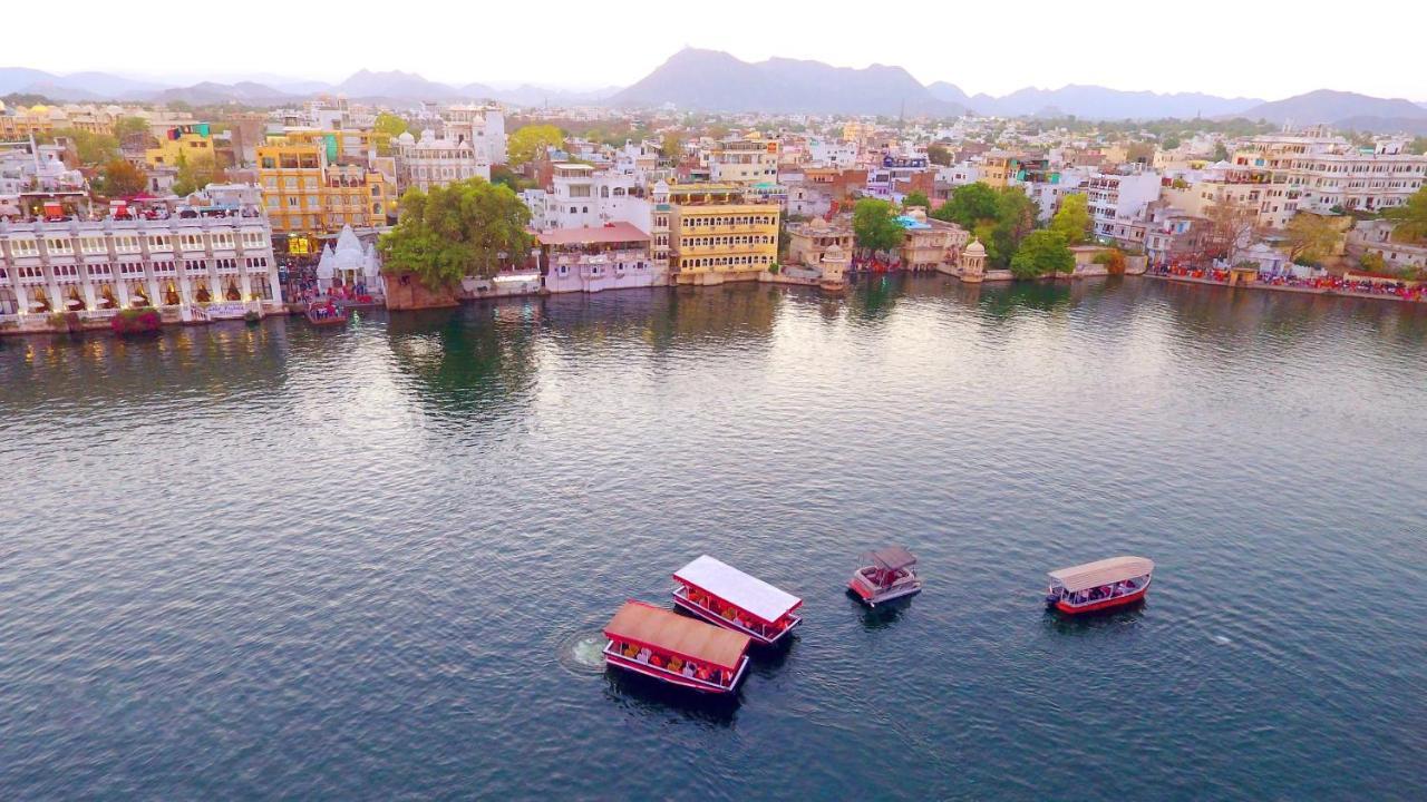 Sarovar - Lake Facing Boutique Hotel On Lake Pichola Udaipur Luaran gambar