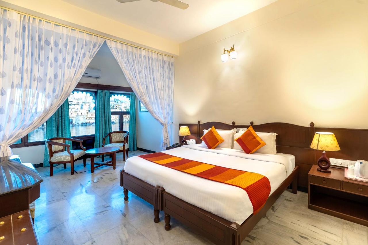 Sarovar - Lake Facing Boutique Hotel On Lake Pichola Udaipur Luaran gambar