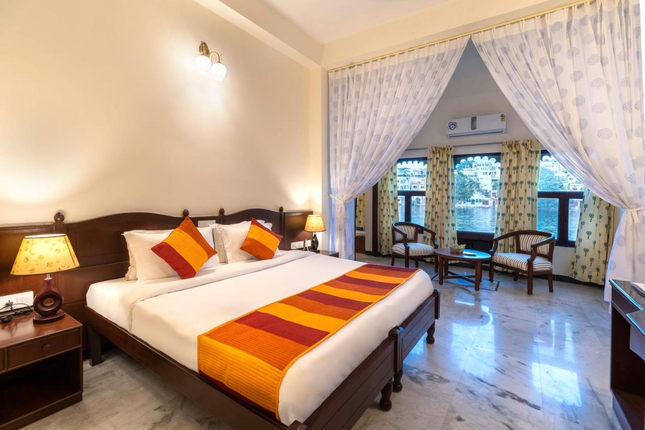 Sarovar - Lake Facing Boutique Hotel On Lake Pichola Udaipur Luaran gambar