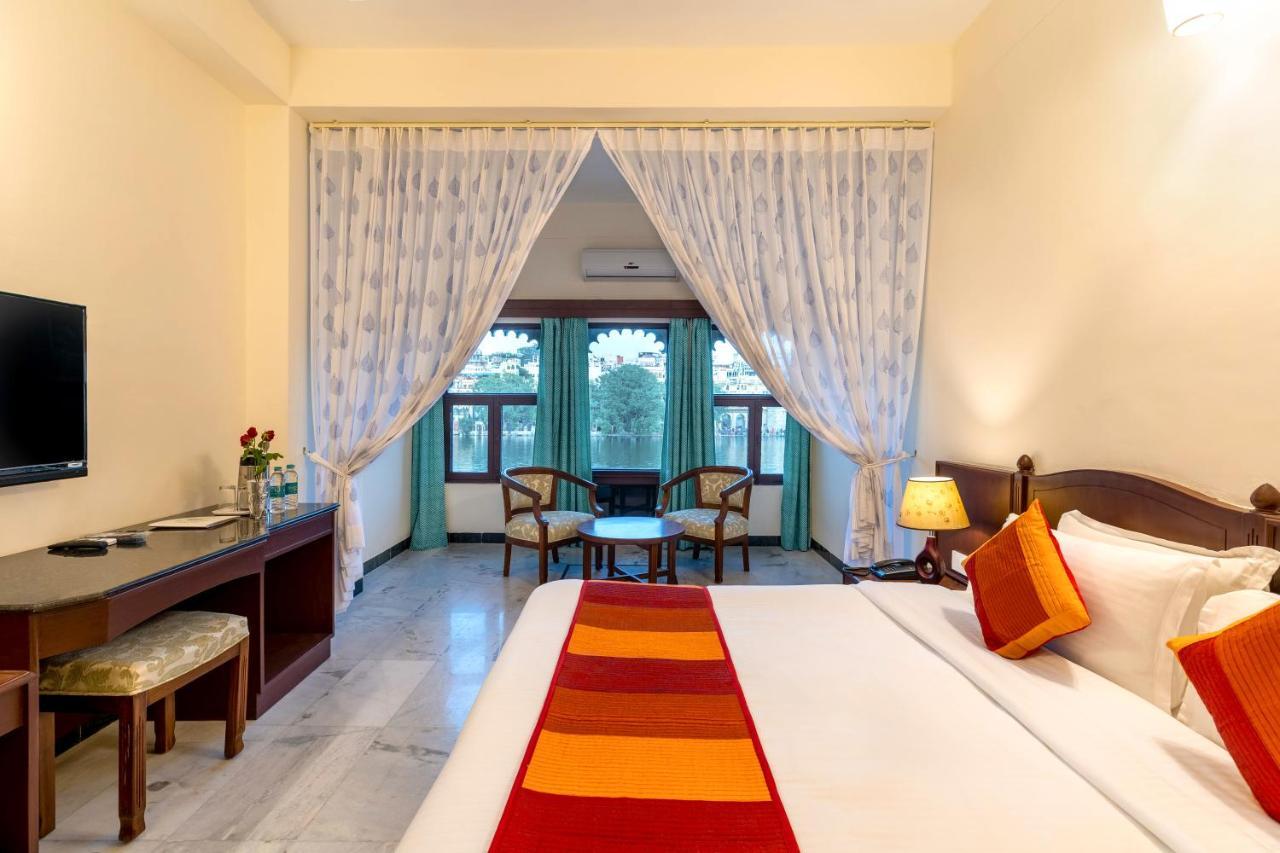 Sarovar - Lake Facing Boutique Hotel On Lake Pichola Udaipur Luaran gambar